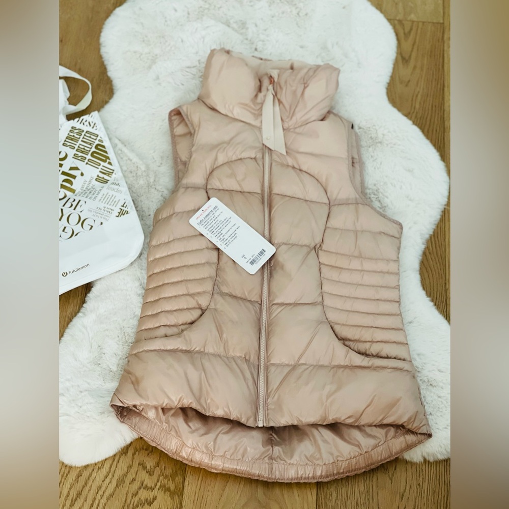 Lululemon puffer vest - Picture 5 of 9